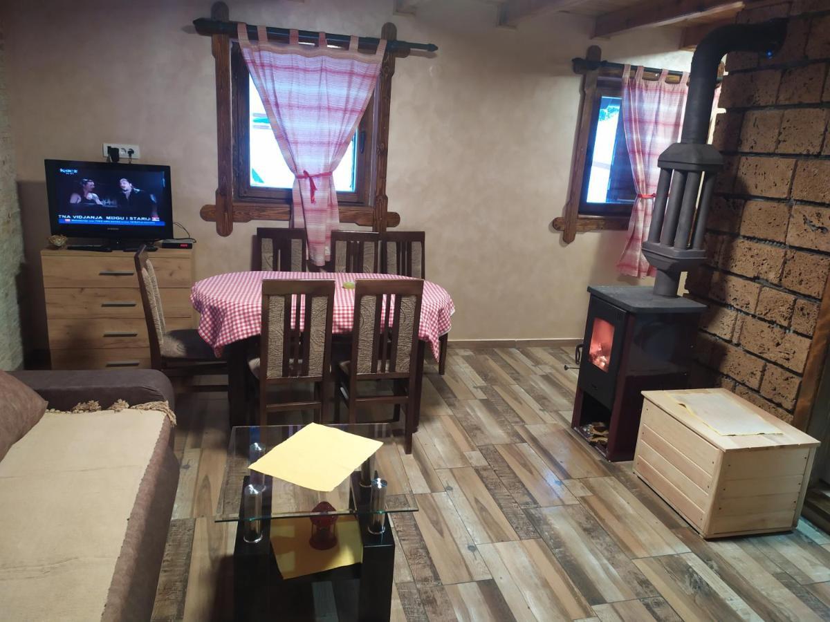 Vila Balerina Митровац Екстериор снимка
