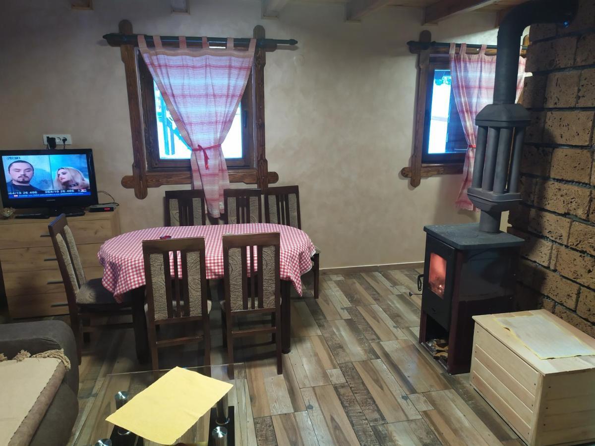 Vila Balerina Митровац Екстериор снимка